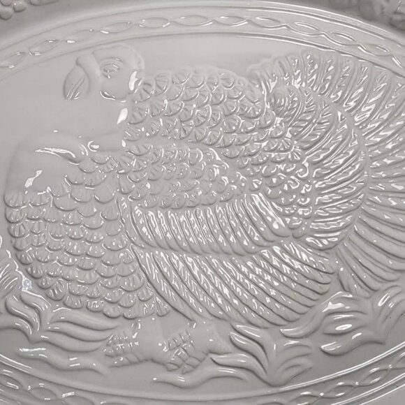 White Ceramic Embossed Oval Turkey Serving Platter Christmas Thanksgiving - Picture 4 of 5